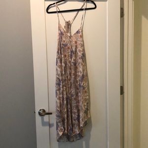 Low cut flow maxi dress